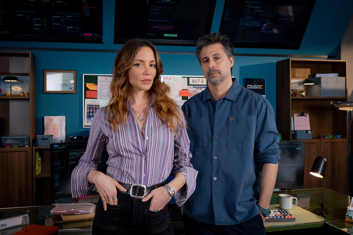 RTVE Brings Crime, Comedy and Spanish Icons to MIPCOM with Rojo sobre Blanco, Rocío and La Frontera